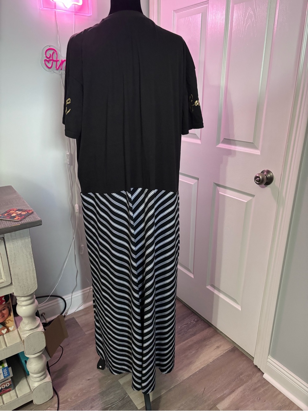 “Inhale Faith Exhale Fear” Plus Size 3X Upcycled Maxi Dress black & white print - Picture 5 of 8